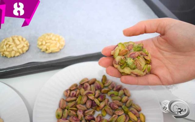 RECETA Pastas de almendra con pistachos y piñones de Sicilia