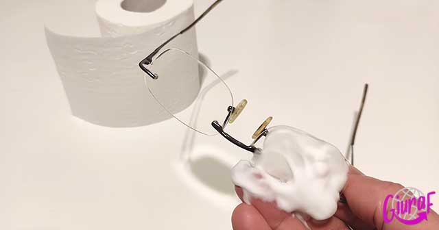 Truco fácil para evitar las gafas empañadas con la Mascarilla